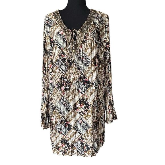 Cato Tunic Top Brown Boho Floral Crinkle Stretch Embellished VNeck - Picture 2 of 11